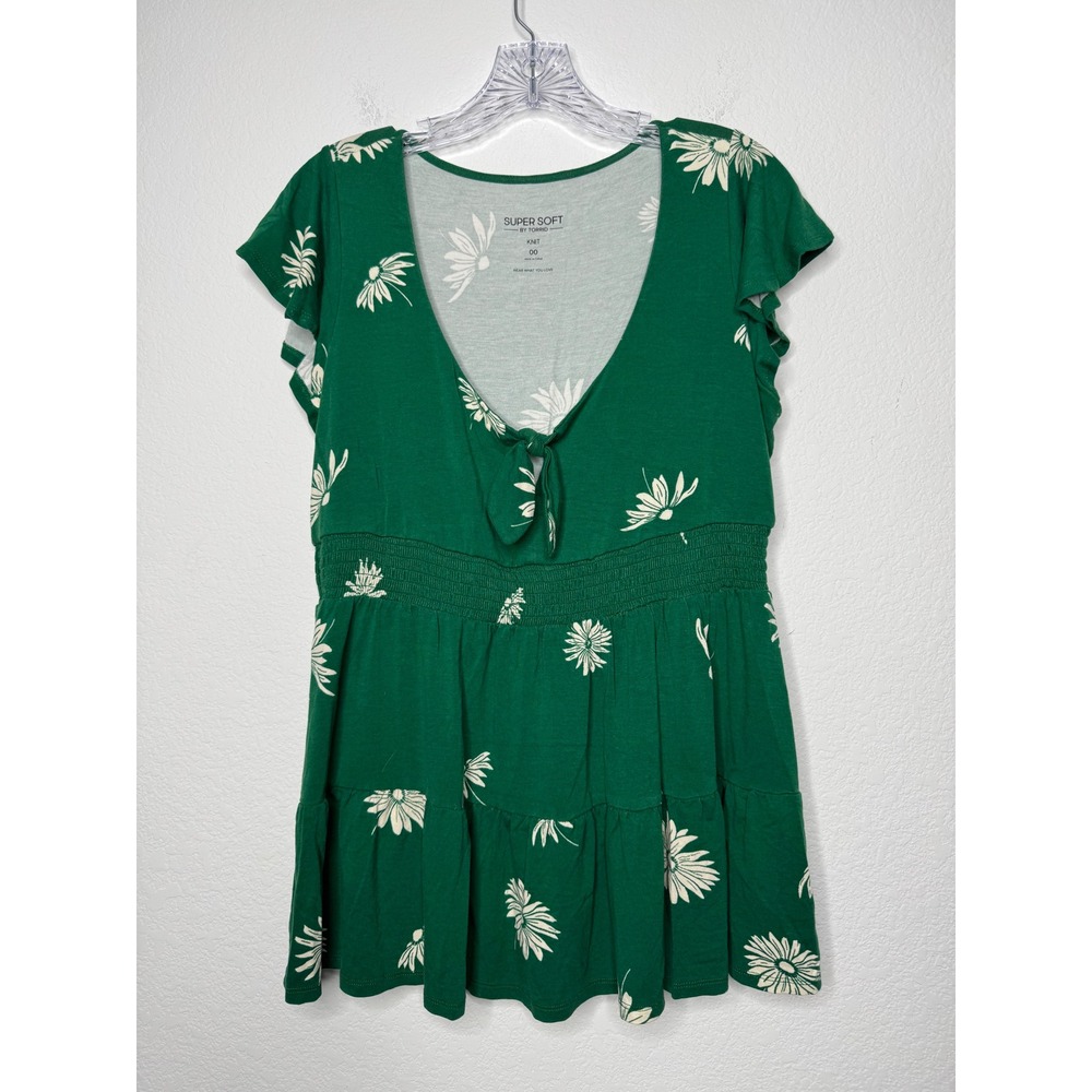 Torrid Super Soft Green Daisy Floral Tie Front Babydoll Top Size 00 / Medium